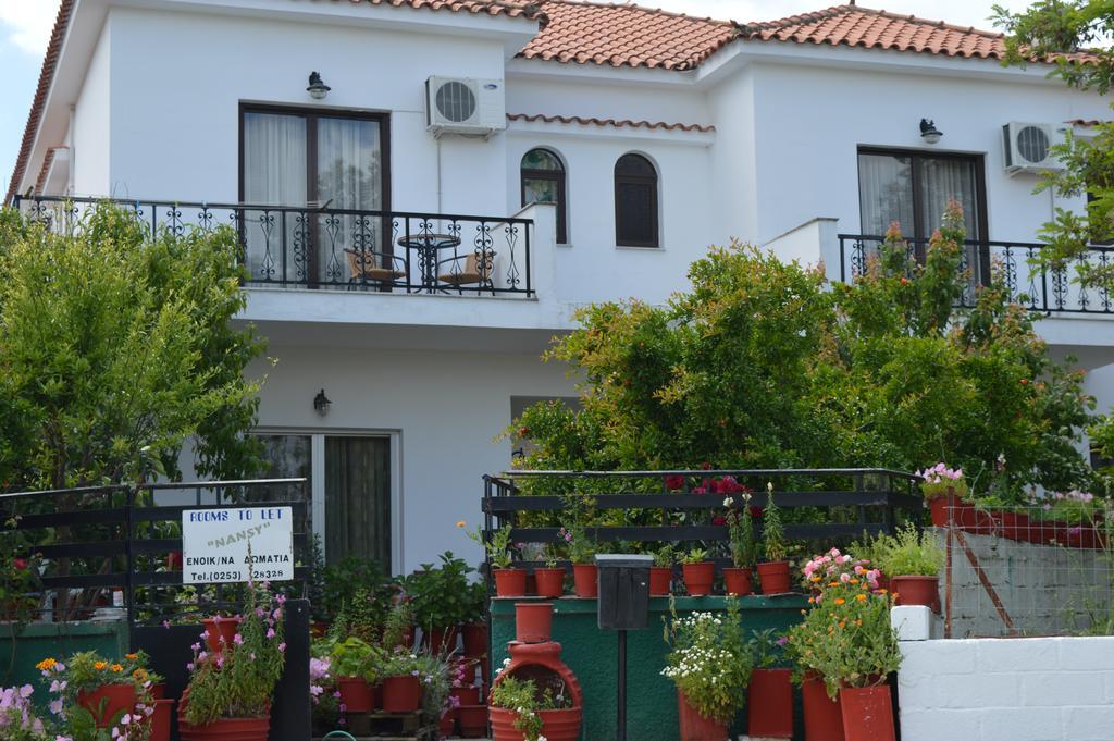 Nancy Rooms Skala Kallonis Exterior foto